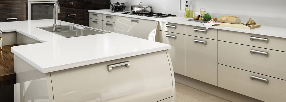 High Gloss Fitted Kitchen